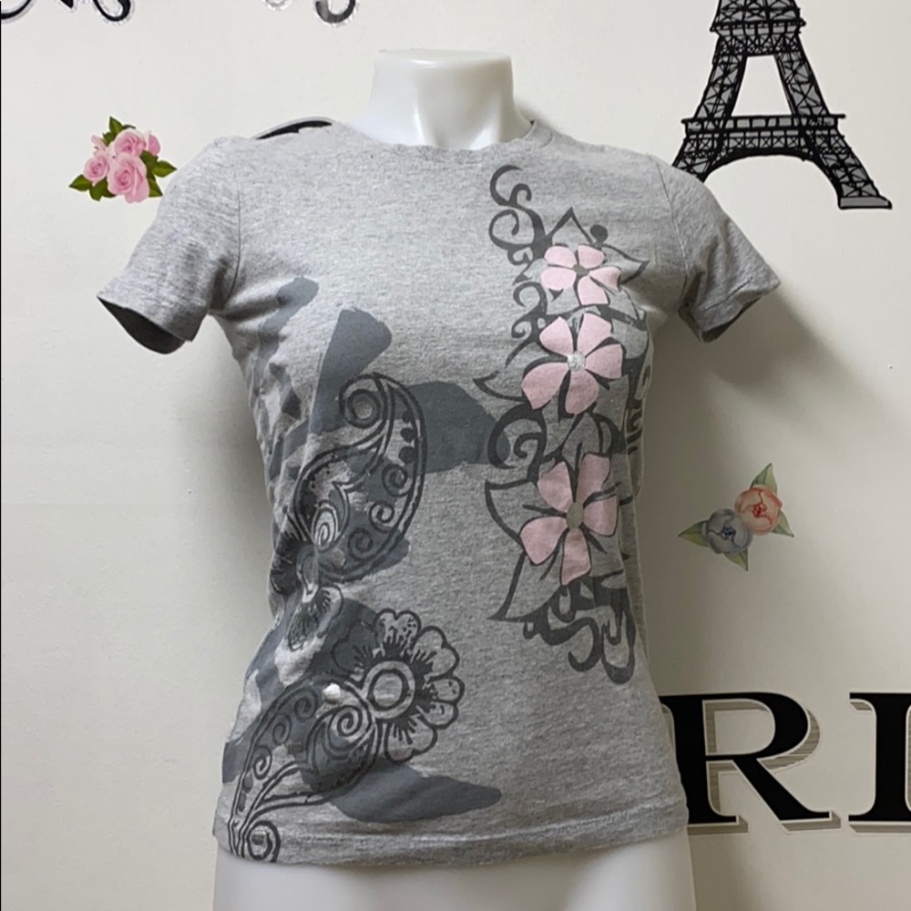 Painted rum  t-shirt size small